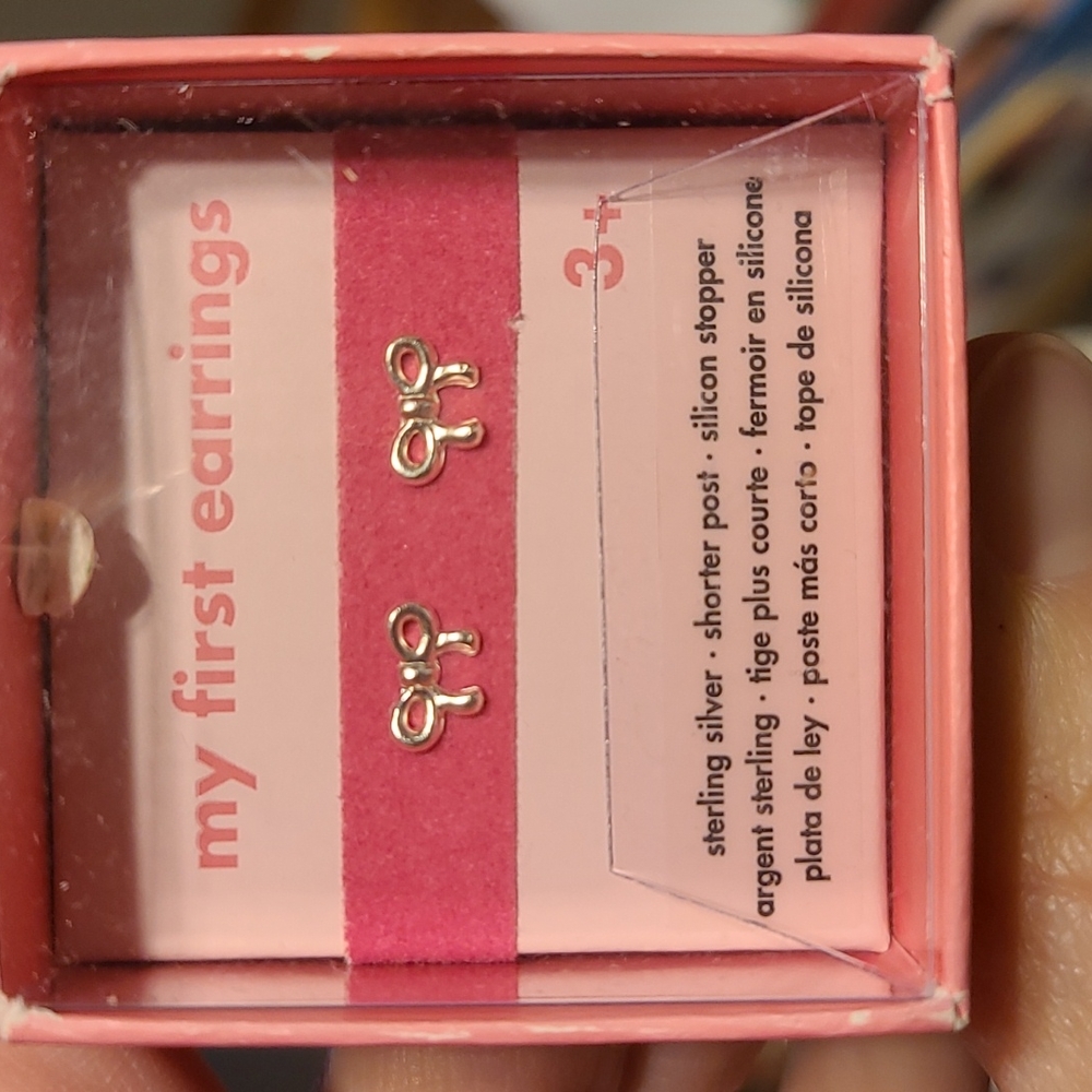 Children earrings